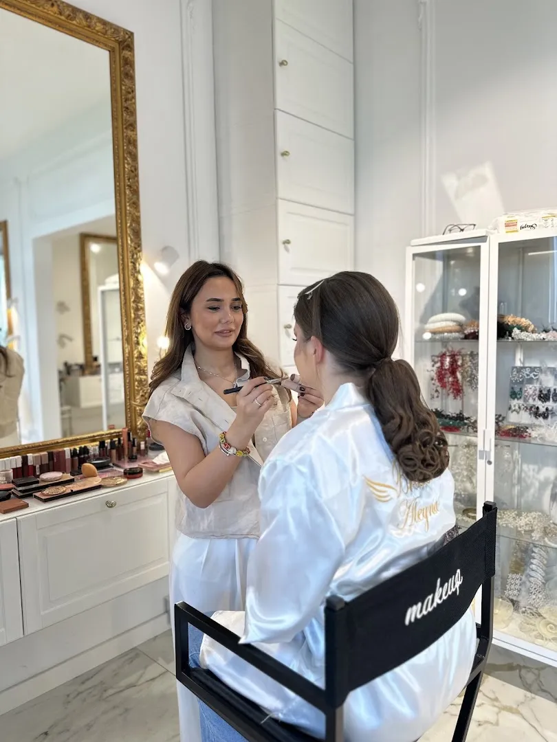 Nurshan Beauty — Einblick